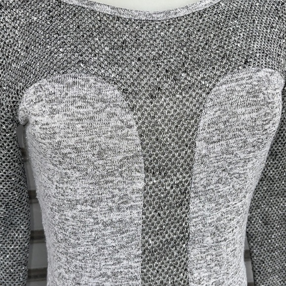 Love Culture Gray Crop Top Size M - Picture 3 of 9